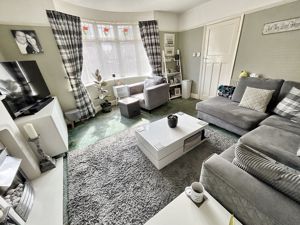 Lounge- click for photo gallery